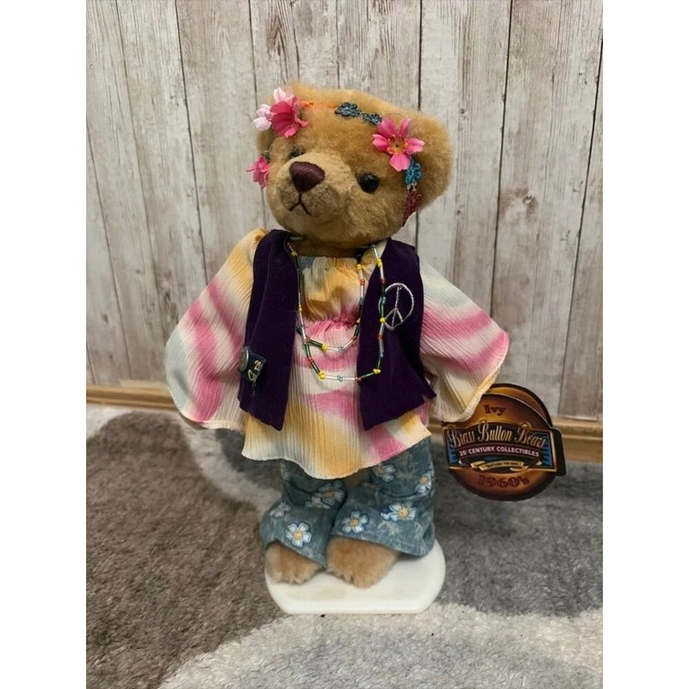 Brass button Ivy Bear